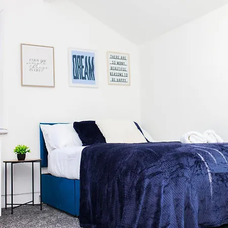 Lohia Nights 미들즈브러