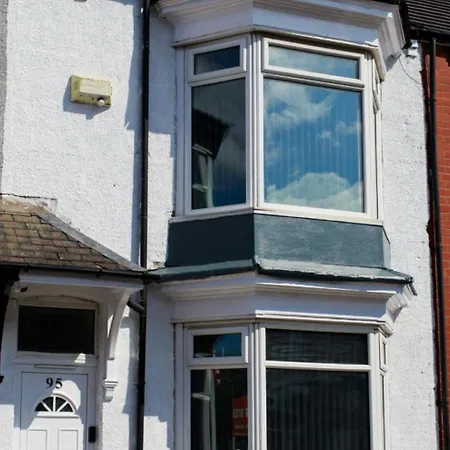 펜션 Lohia Nights 미들즈브러